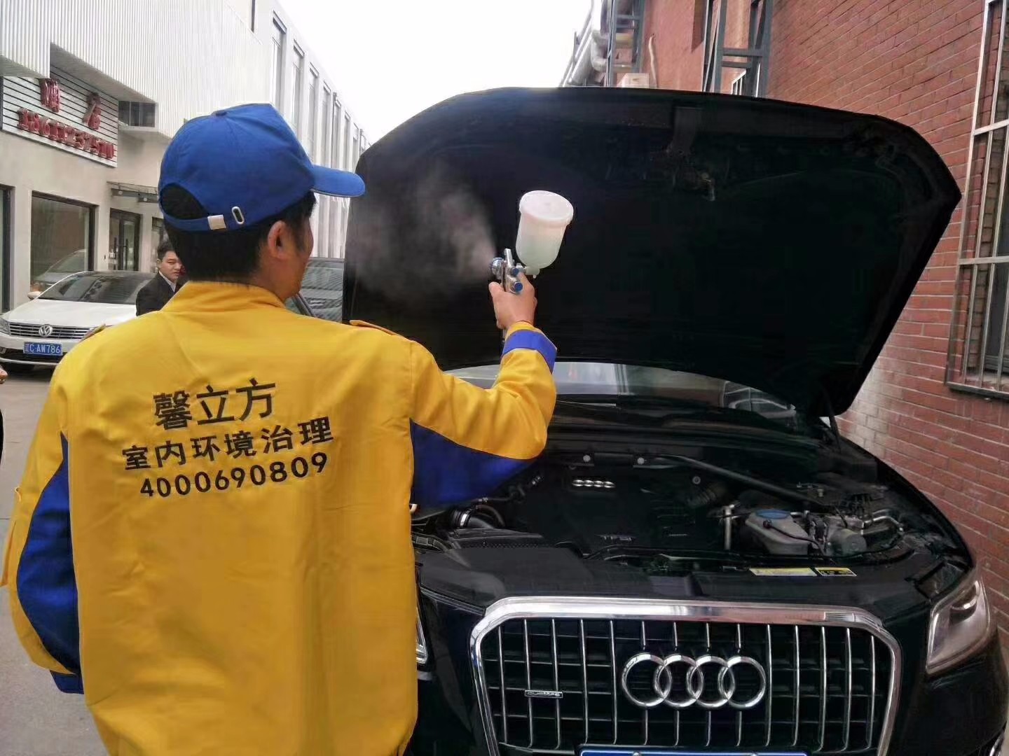 汽車除甲醛除味(wei)現場